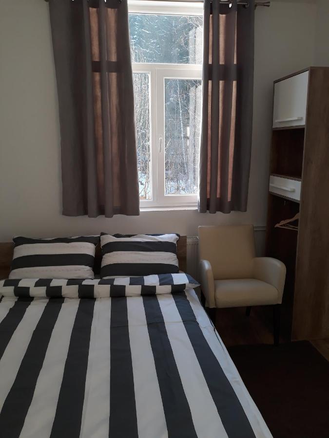 Apartmani Exit Пале Экстерьер фото